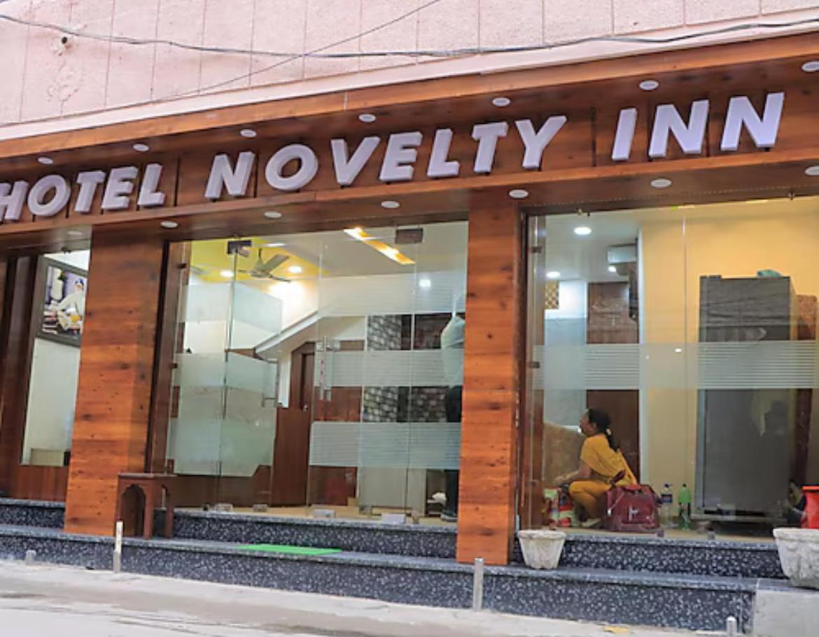 Hotel Novelty Inn Αμριτσάρ Εξωτερικό φωτογραφία